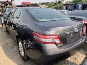 Toyota Camry 2010 Gray