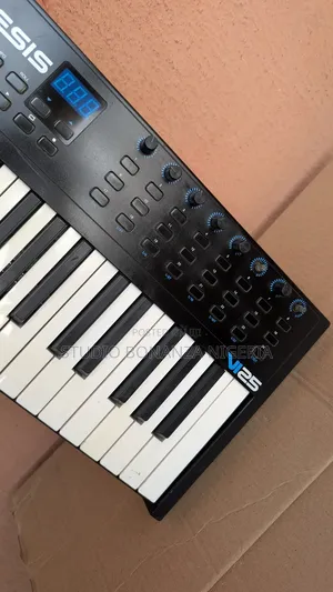 Alesis Vi25 Studio Midi Keyboard