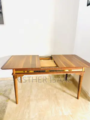 High Quality Extendable Wooden Dining Table