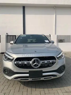 Mercedes-Benz GLA 250 2022 Silver