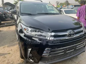 Toyota Highlander Limited 4dr SUV AWD (3.5L 6cyl 6A) 2015 Black
