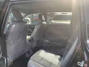 Toyota Highlander Limited 4dr SUV AWD (3.5L 6cyl 6A) 2015 Black