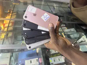 Apple iPhone 7 32 GB Black