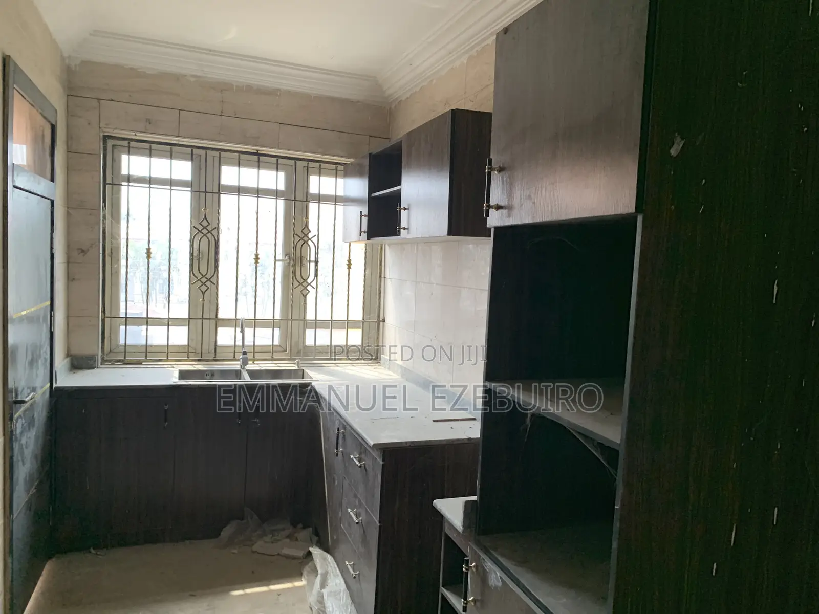 3bdrm Block of Flats in New Gra for rent