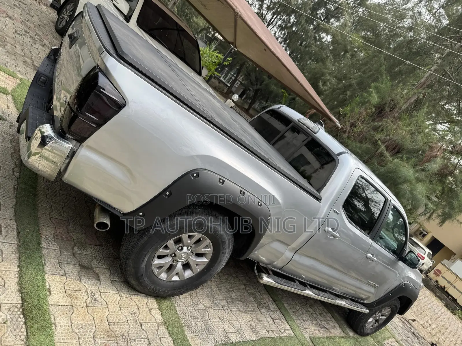 Toyota Tacoma SR5 2017 Silver