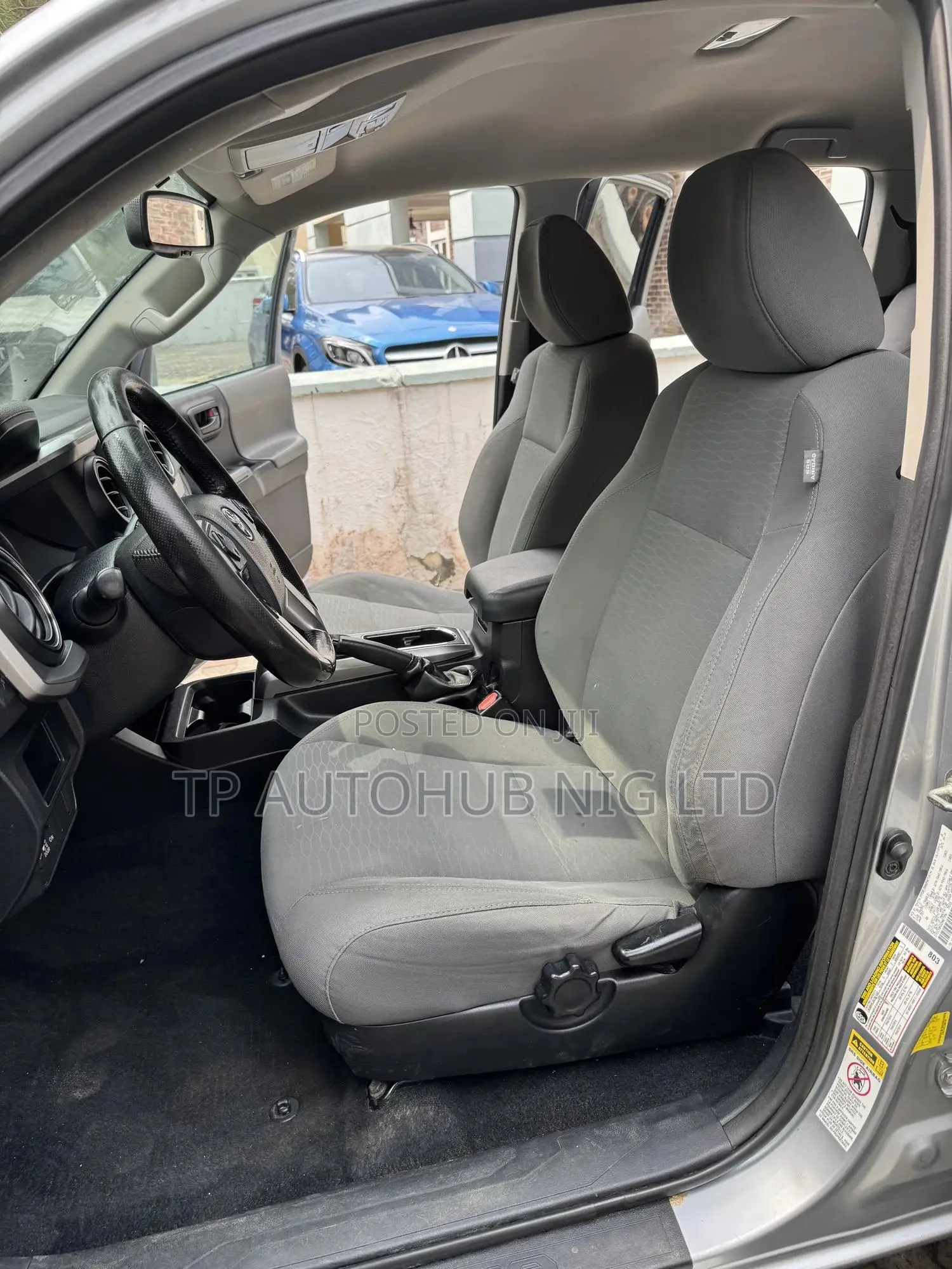 Toyota Tacoma SR5 2017 Silver