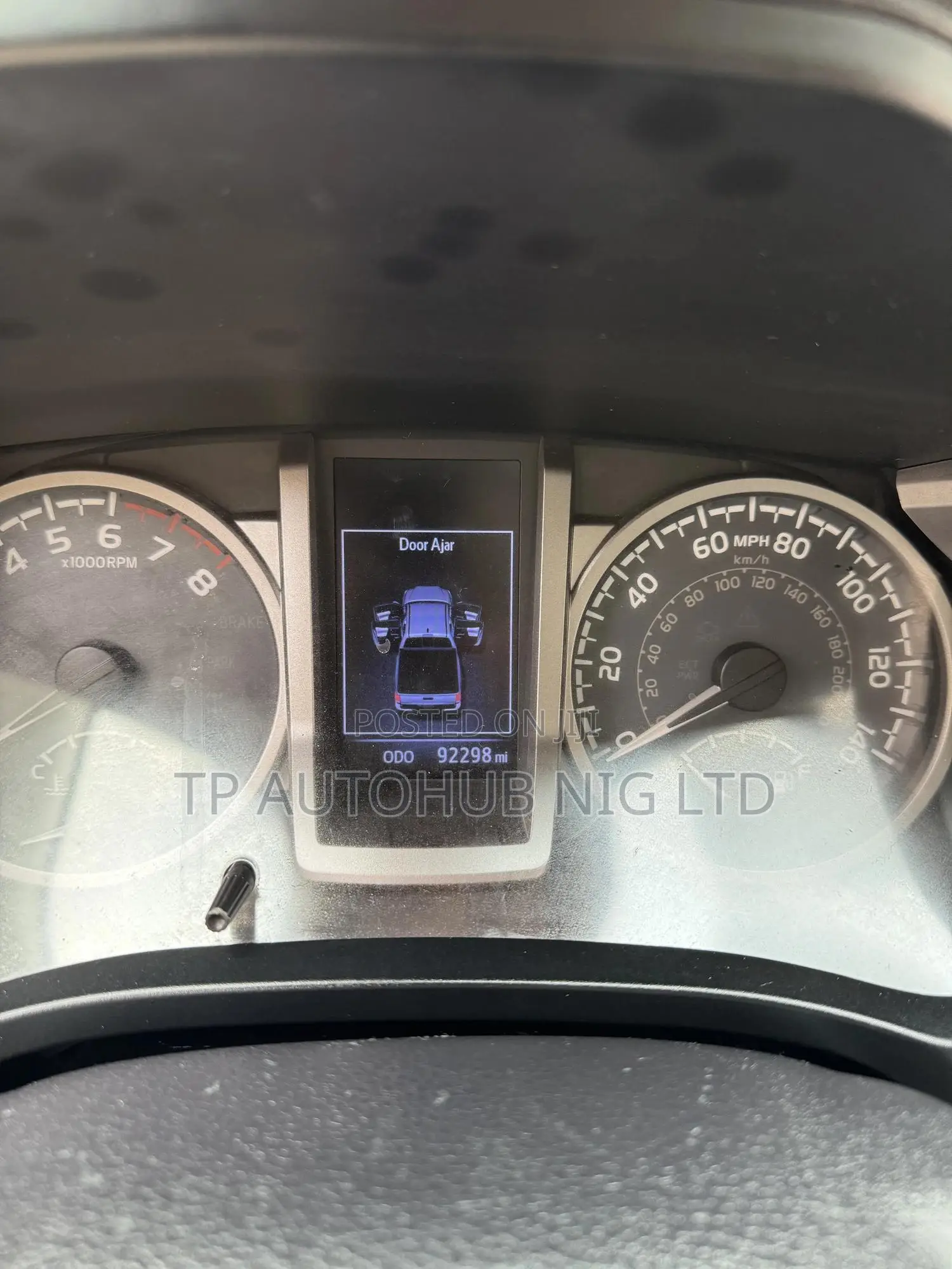 Toyota Tacoma SR5 2017 Silver