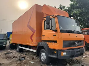 Mercedes Truck 814 20fit Orange