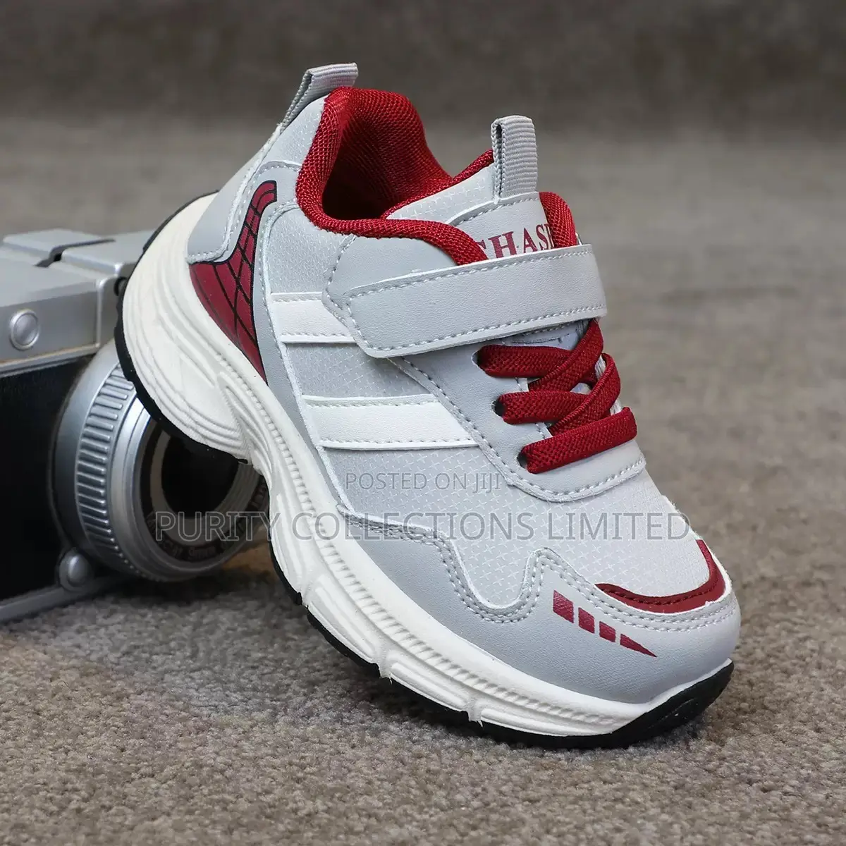 Solid Sneakers Kicks