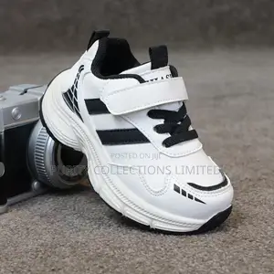 Solid Sneakers Kicks