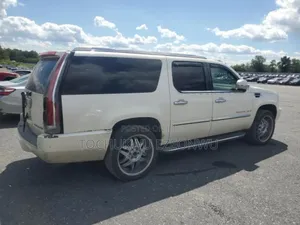 Cadillac Escalade 2009 White