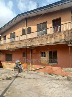 3bdrm Block of Flats in Aguda Surulere for sale