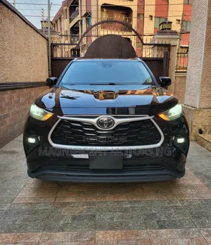Toyota Highlander XLE AWD 2020 Black