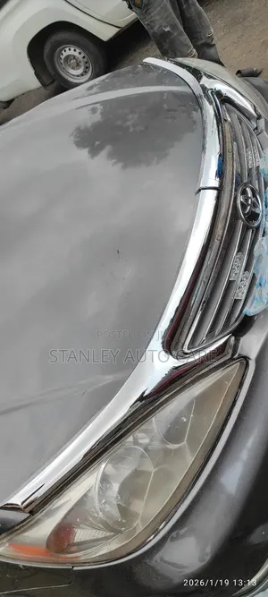 Bonnet Chrome for Cars Like. Camry /Corolla/Highlander