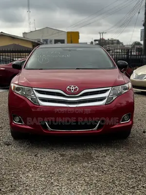 Toyota Venza V6 2010 Red
