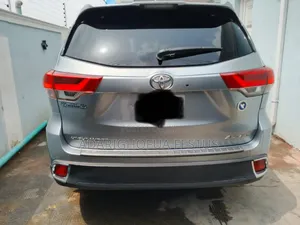 Toyota Highlander 2016 Silver