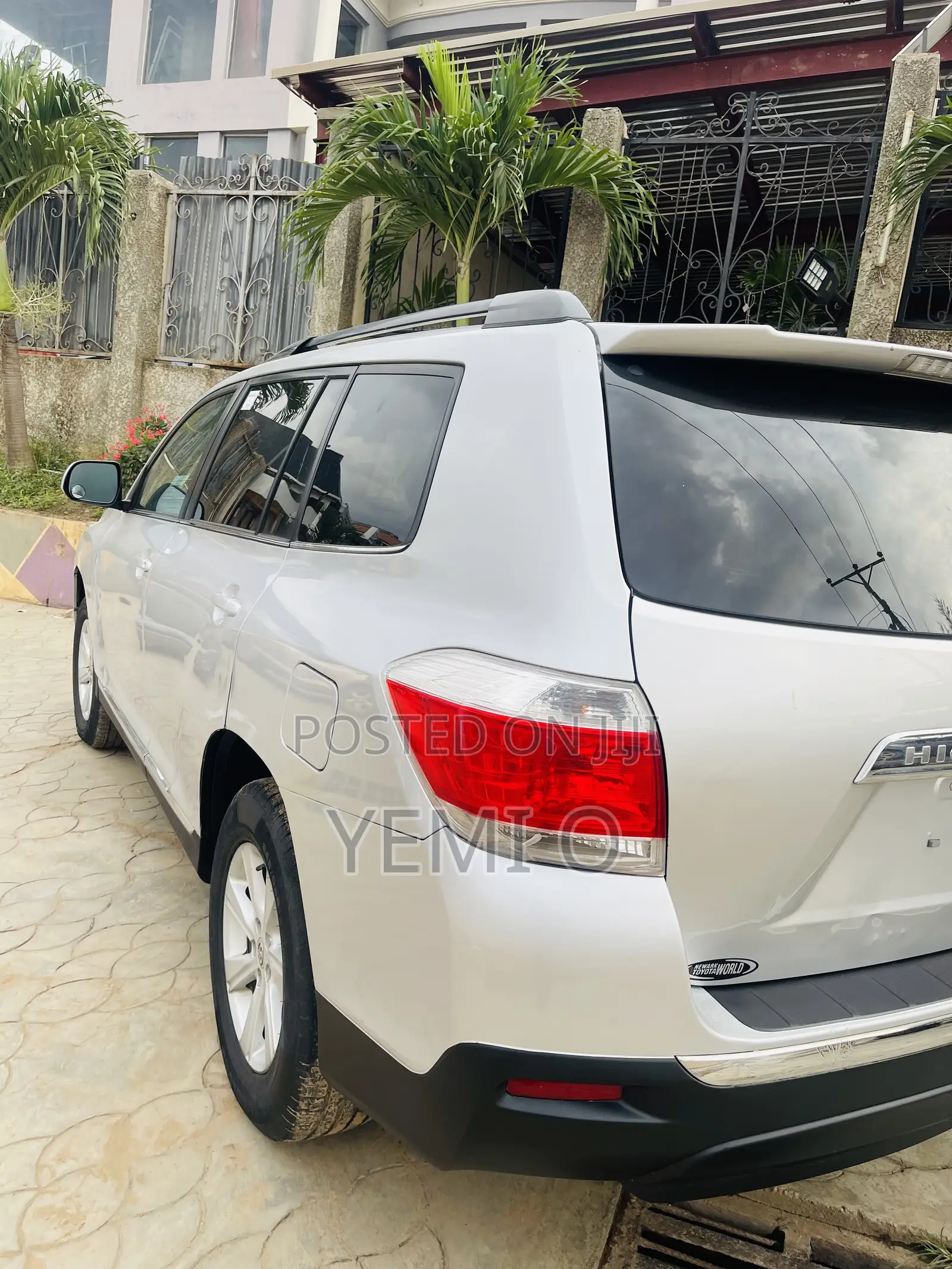 Toyota Highlander 2012 Silver