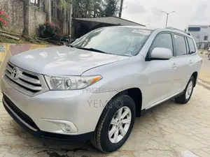Toyota Highlander 2012 Silver
