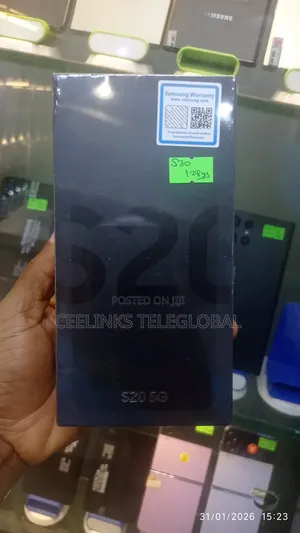 New Samsung Galaxy S20 128 GB Green