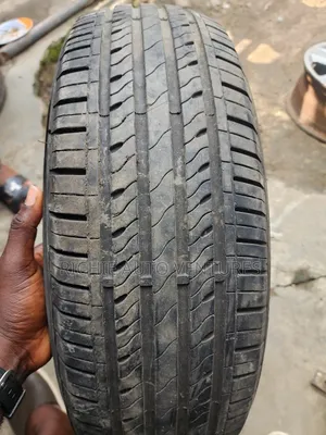 Super Grade 215/70r16 Tokunbo Tyres.