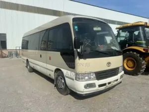 Toyota Coaster 2014 Gold