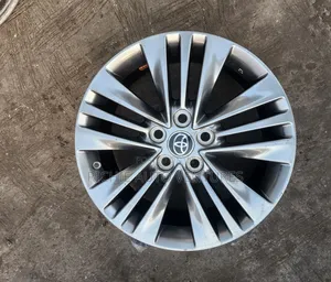 18inch Spoke Design Pencil Color Rim.