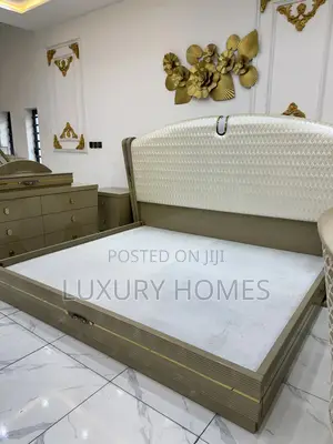 8 By 7 Customized Bed Set