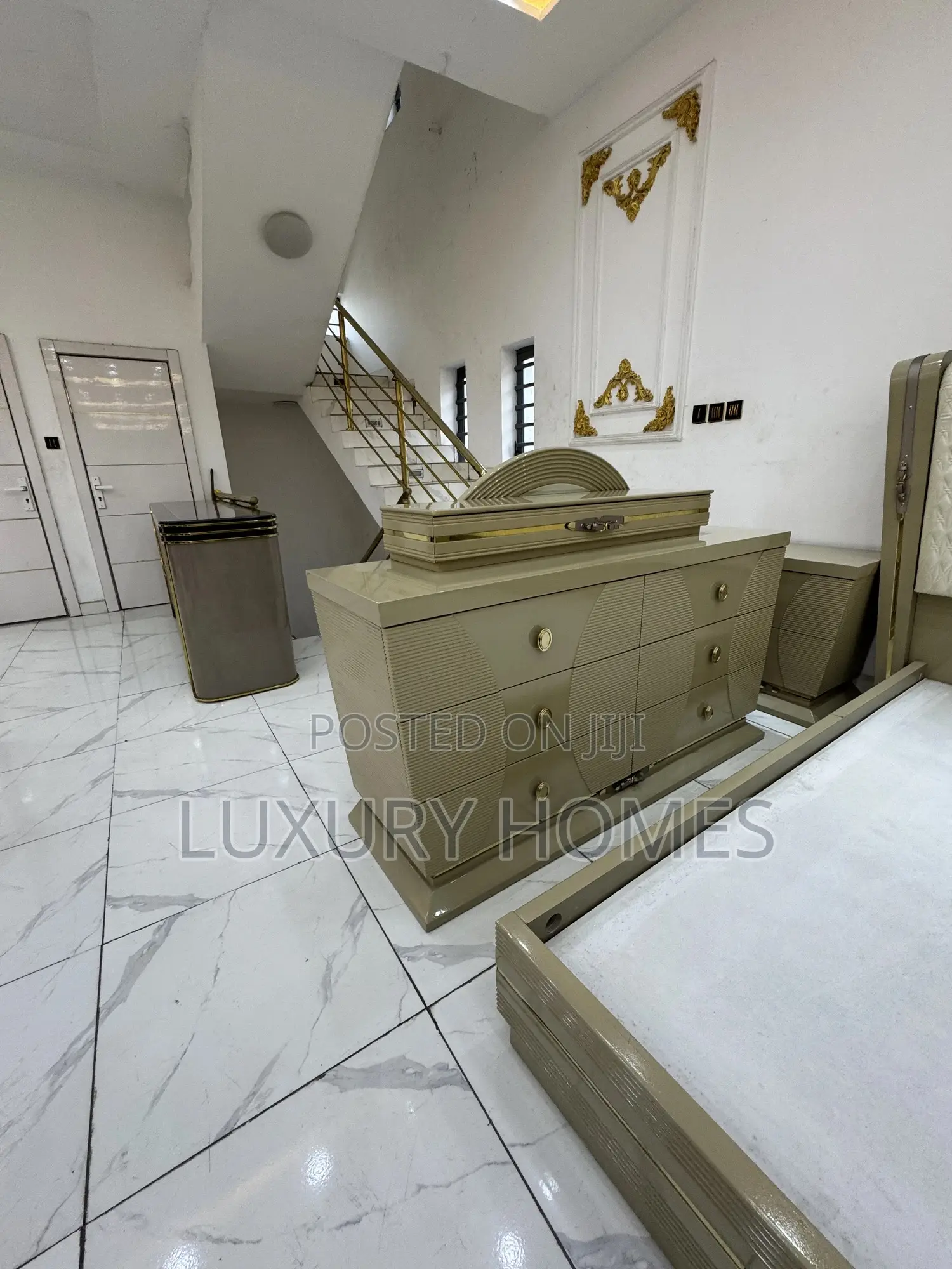 8 By 7 Customized Bed Set