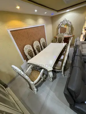 Royal Dining Set
