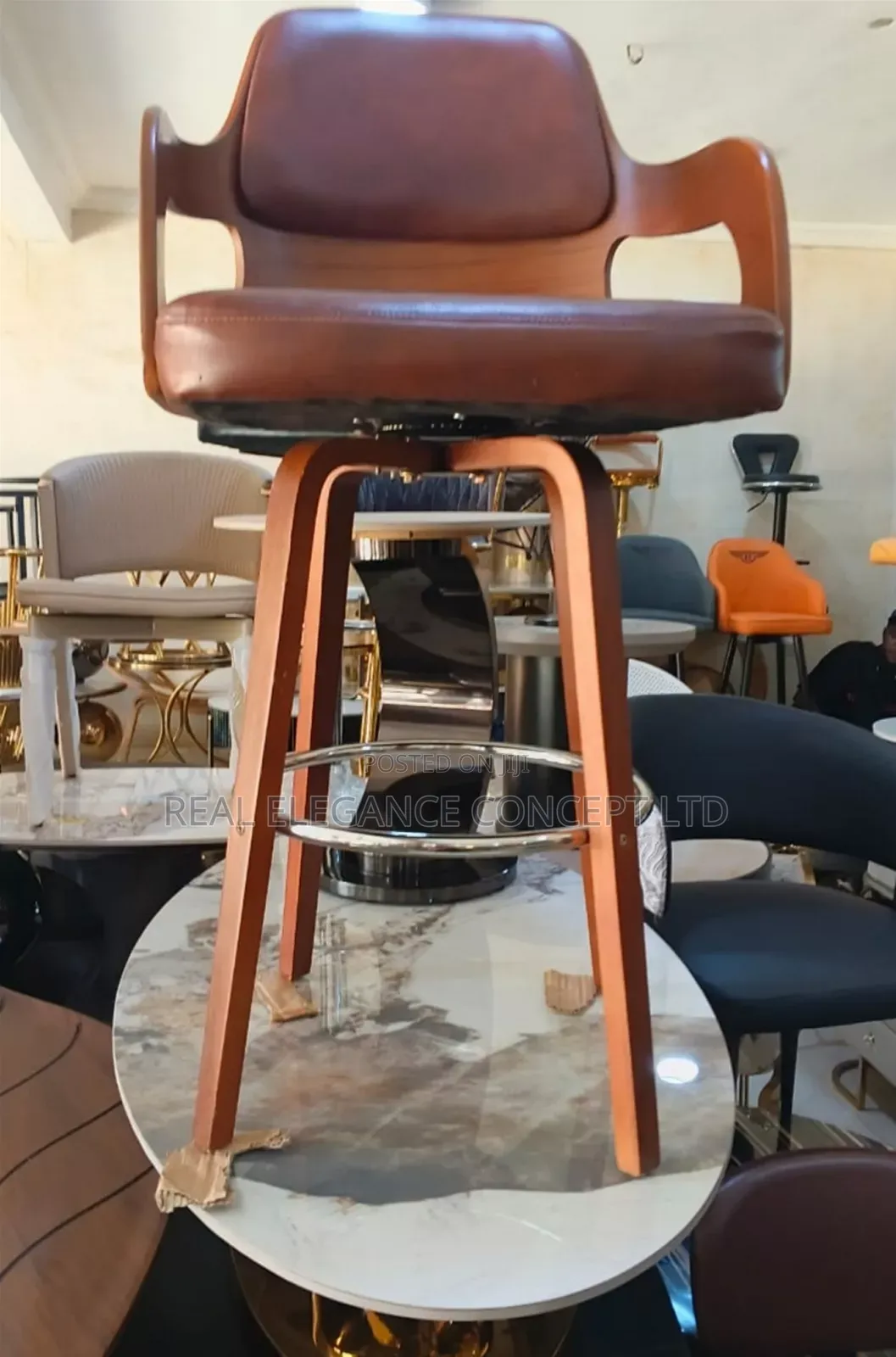 Executive Boss Bar Stool