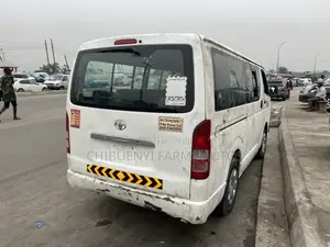 Toyota HiAce 2012 White