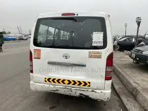 Toyota HiAce 2012 White