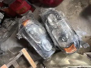 Set Headlight Nissan Cube