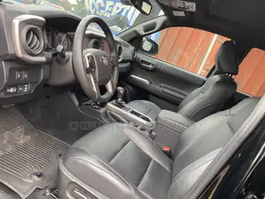 Toyota Tacoma Limited Double Cab 5' Bed V6 AT 2023 Black