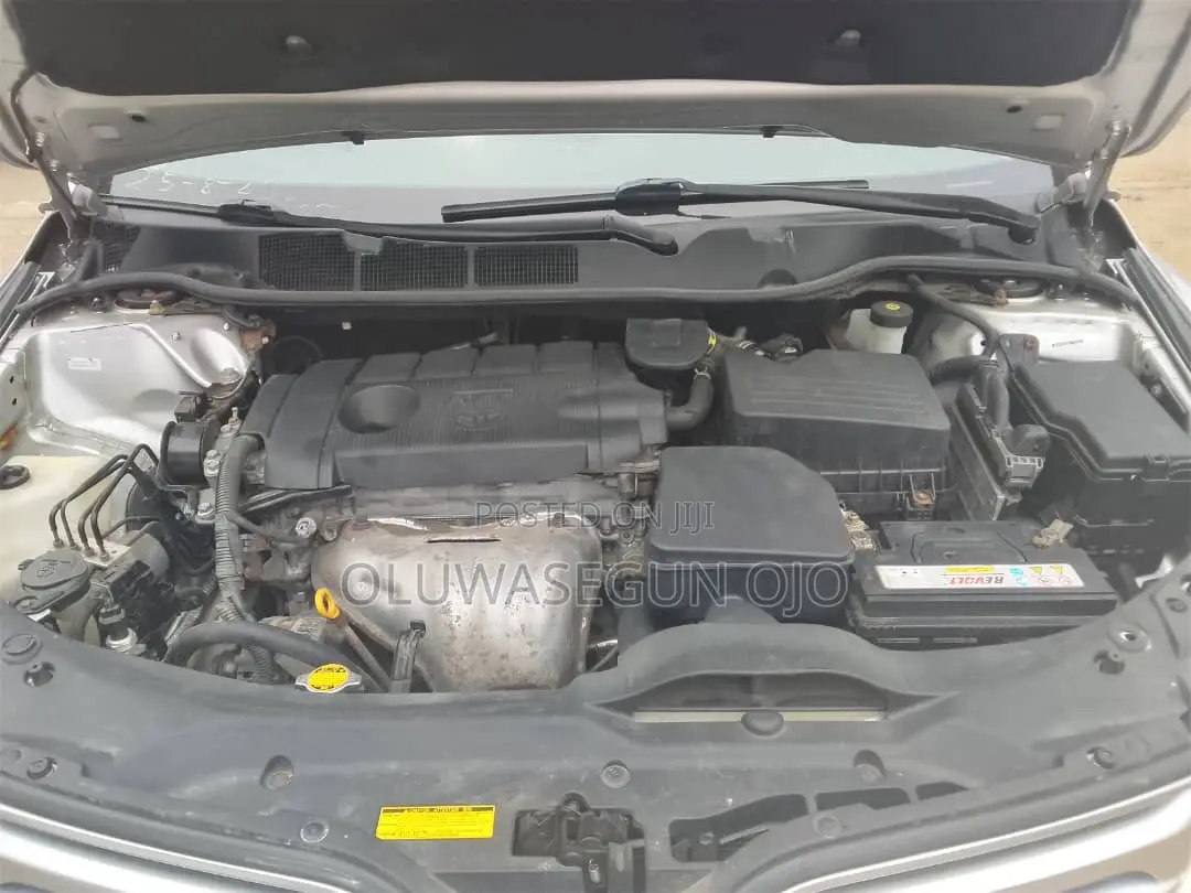 Toyota Venza 2010 Silver