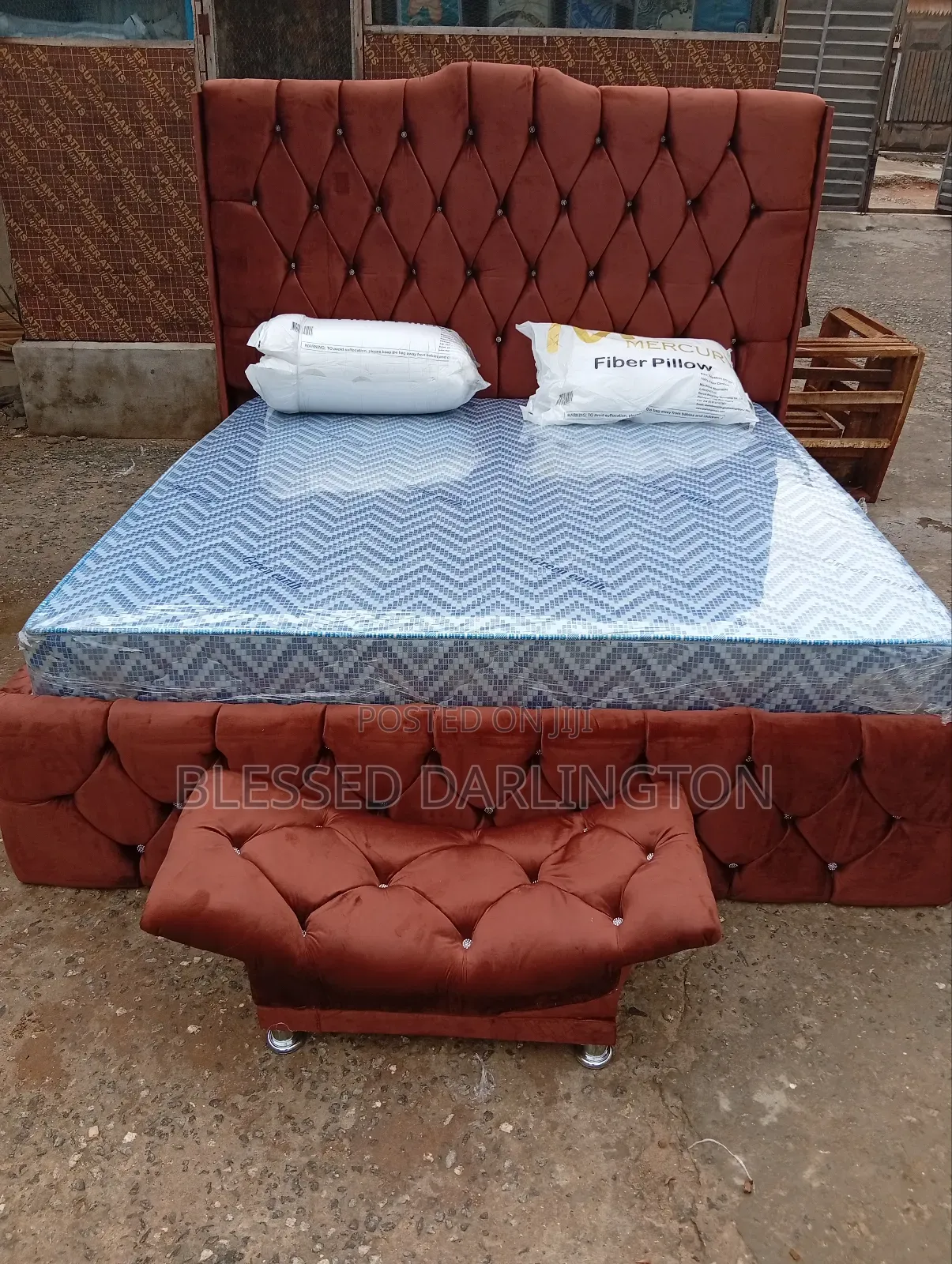 Super Quality Paded Bed Frame