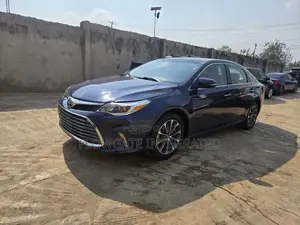 Toyota Avalon XLE Premium FWD Sedan (3.6L 6cyl 6A) 2016 Blue