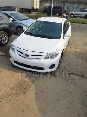 Toyota Corolla 2011 White