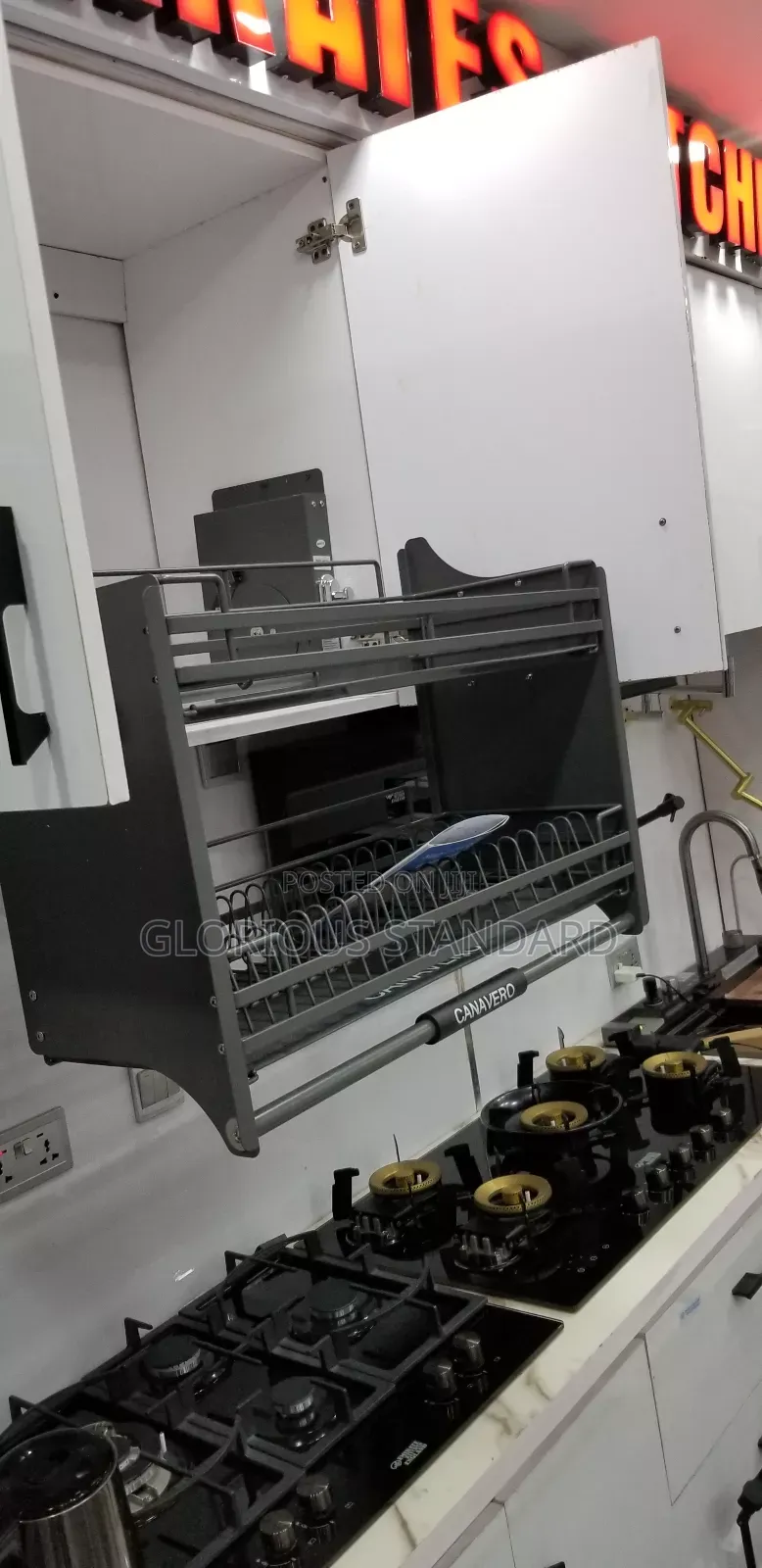 Pull Out Plates Rack