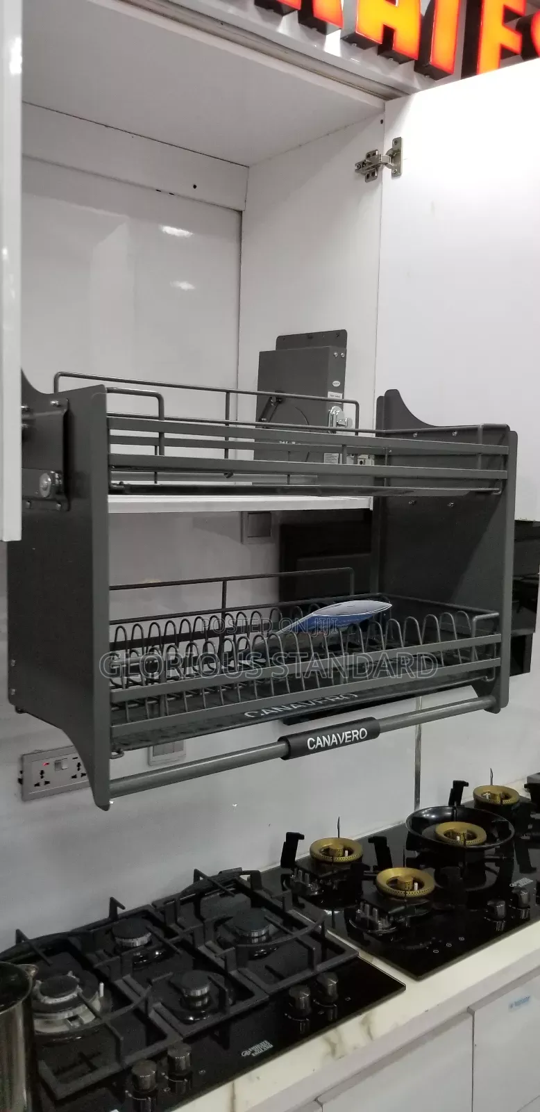 Pull Out Plates Rack