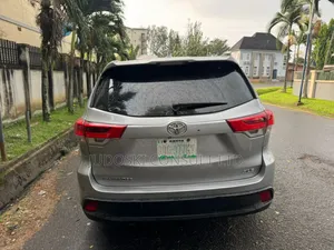 Toyota Highlander 2015 Silver