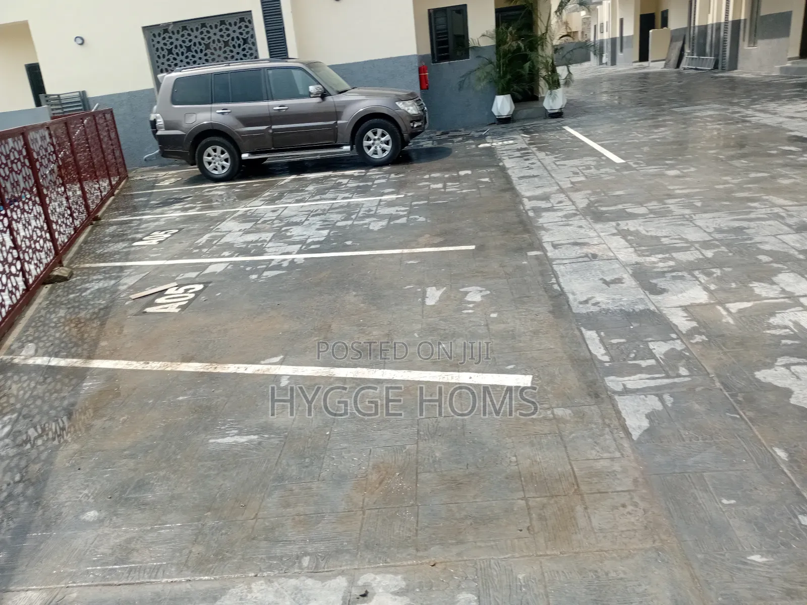 4bdrm Townhouse/Terrace in Ikeja Gra for Sale