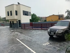 4bdrm Townhouse/Terrace in Ikeja Gra for Sale