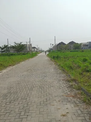 900sqm of Land for Sale Inside Beachwood Estate