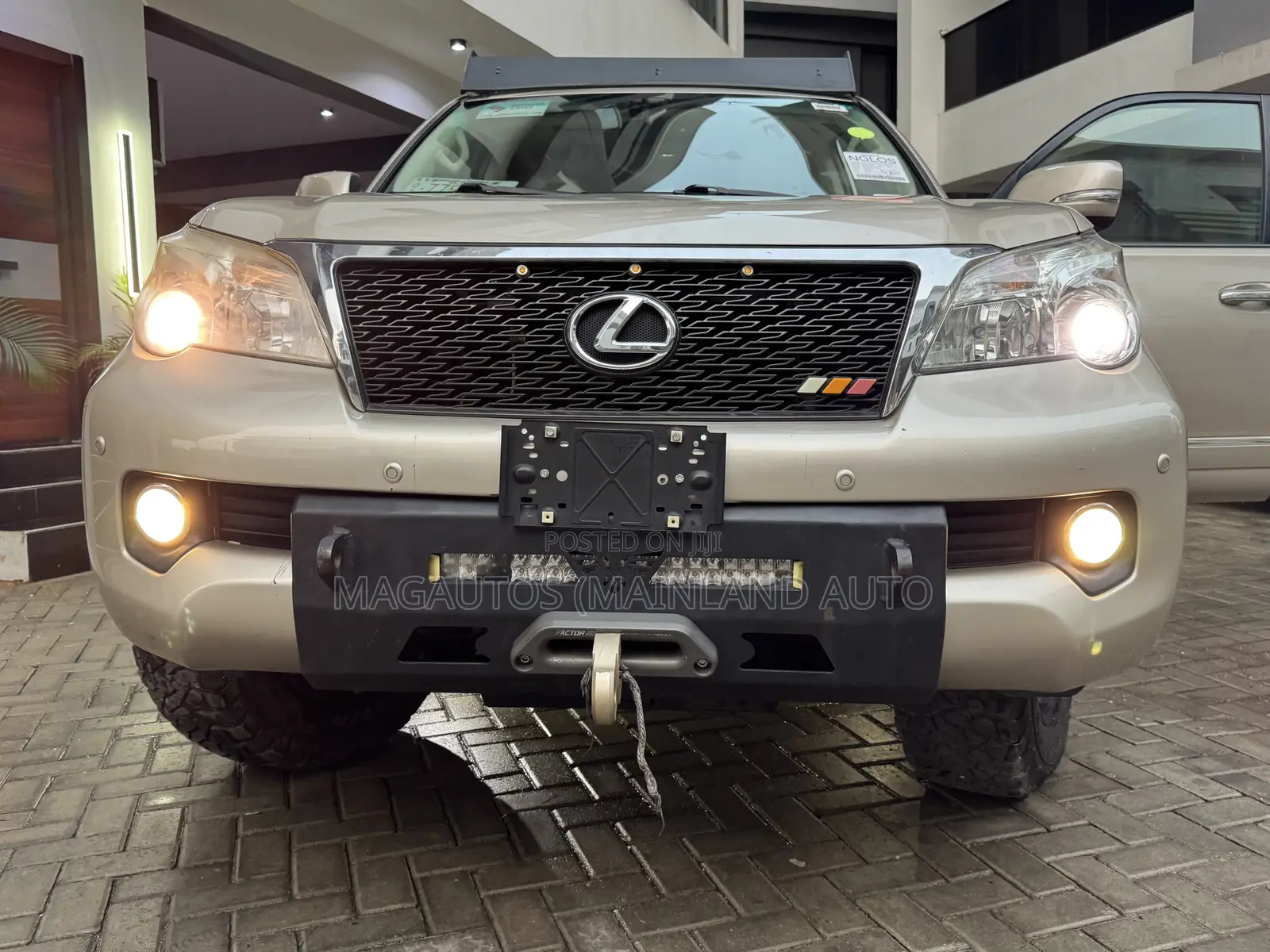 Lexus GX 460 Premium 2012 Gold
