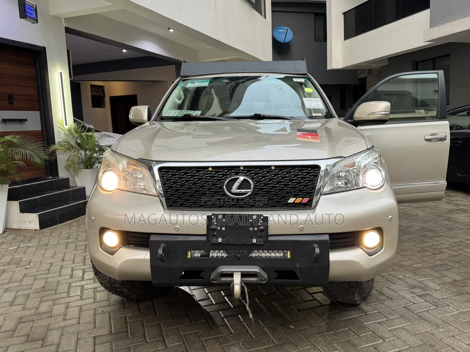 Lexus GX 460 Premium 2012 Gold