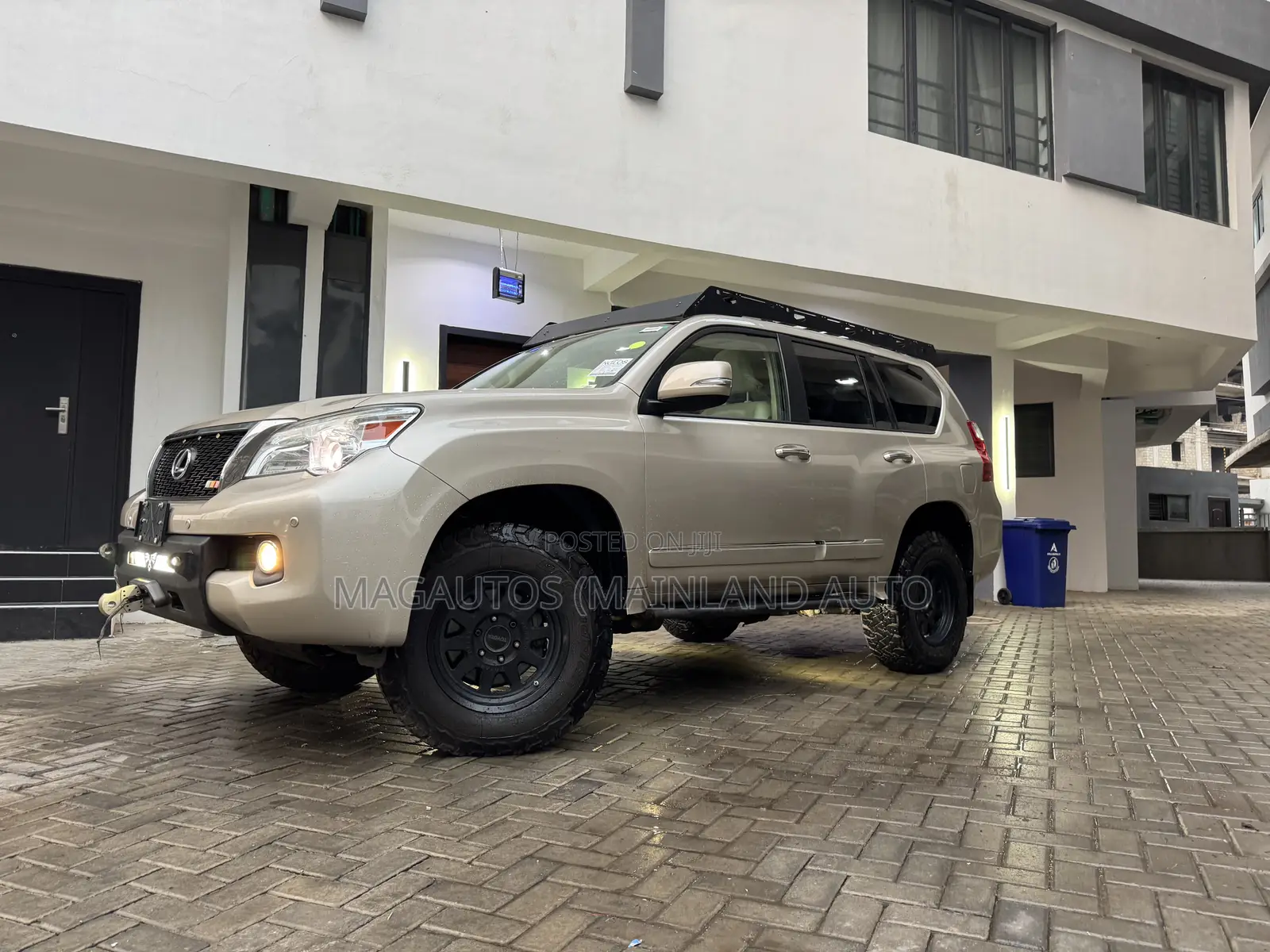 Lexus GX 460 Premium 2012 Gold