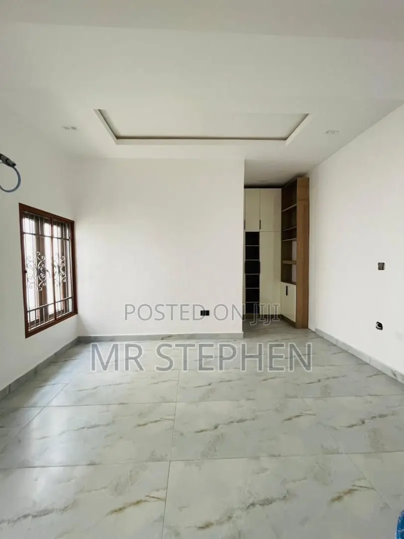 Stunning 6 Bedroom Fully Detached Duplex Plus Pool, Bq in Ikeja Gra