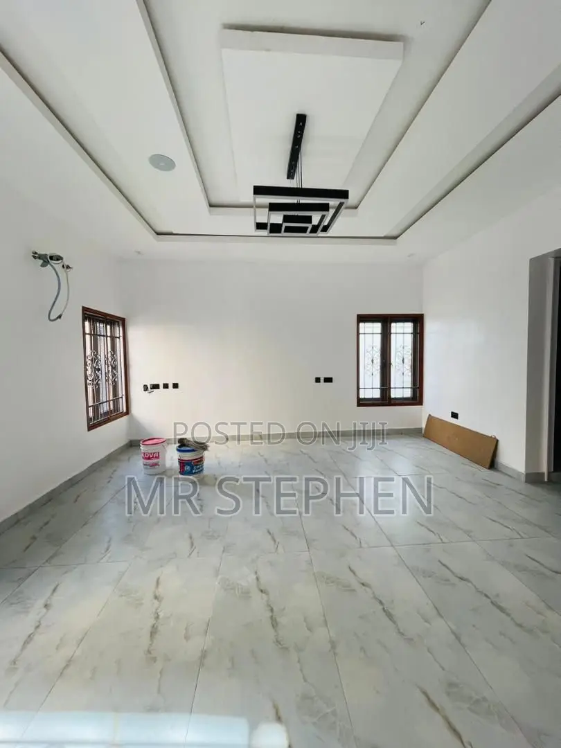 Stunning 6 Bedroom Fully Detached Duplex Plus Pool, Bq in Ikeja Gra