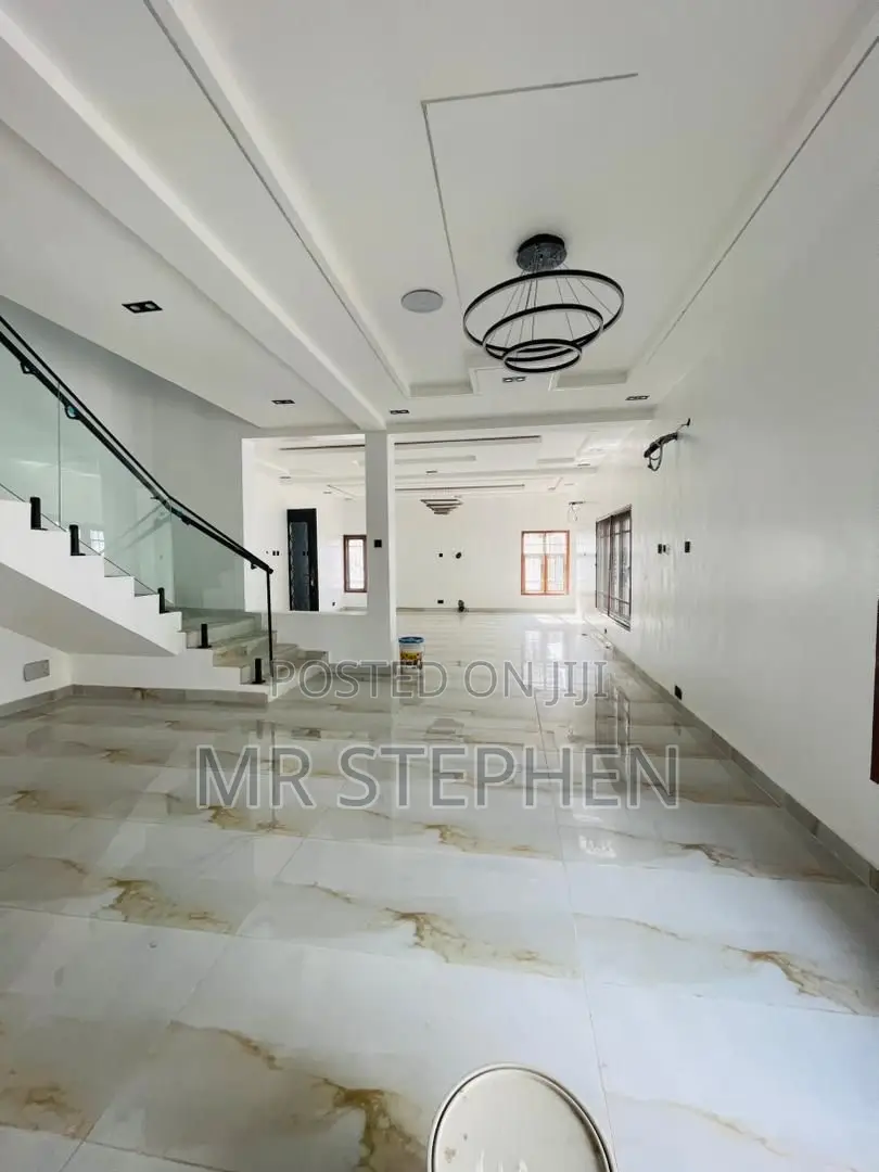 Stunning 6 Bedroom Fully Detached Duplex Plus Pool, Bq in Ikeja Gra